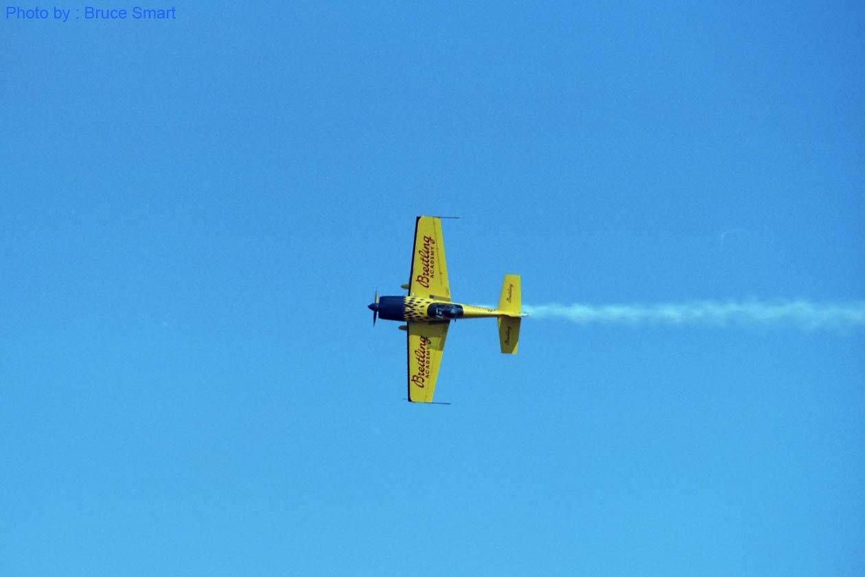 AS01-002 - Extra 300