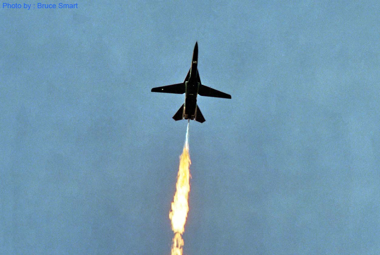 AS88-013 - F-111