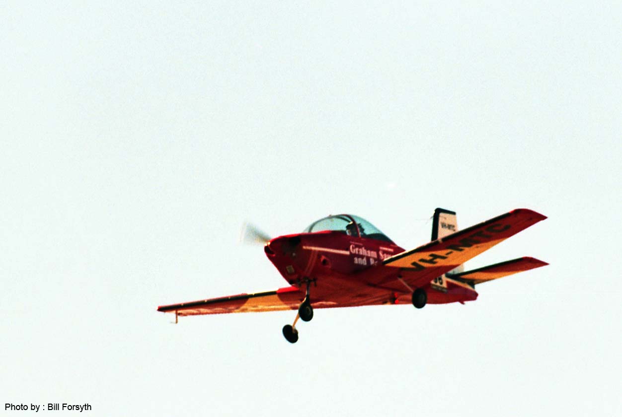 SR94-BF-542 - Graham Saunders, Victa Airtourer