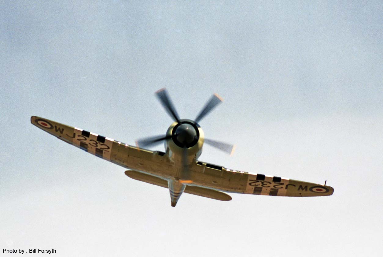 SR94-BF-585 - Rob Booth, Hawker Sea Fury